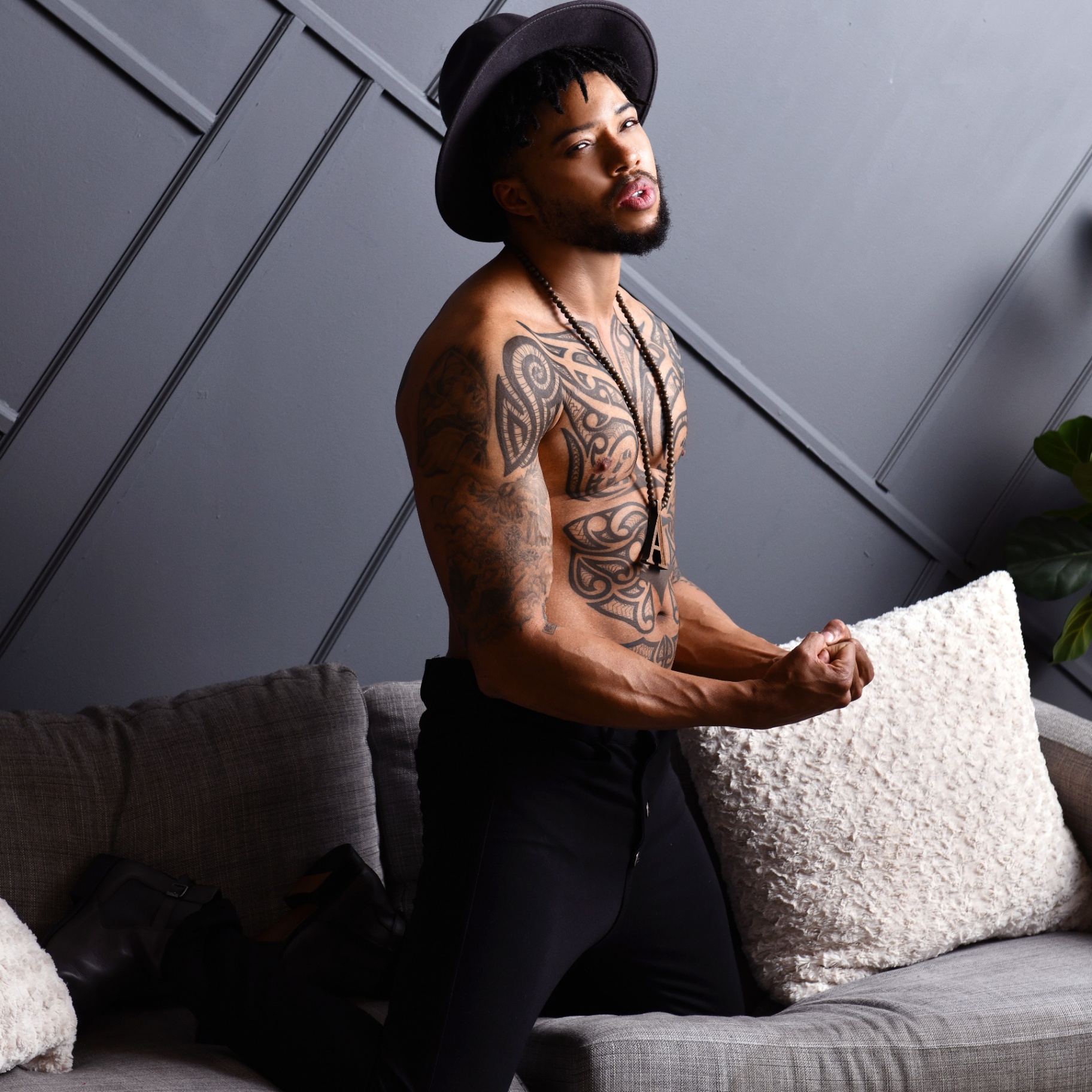 Alex Emusic Photo Gallery | Alex Musicci - Behind the Scenes & Live Photos